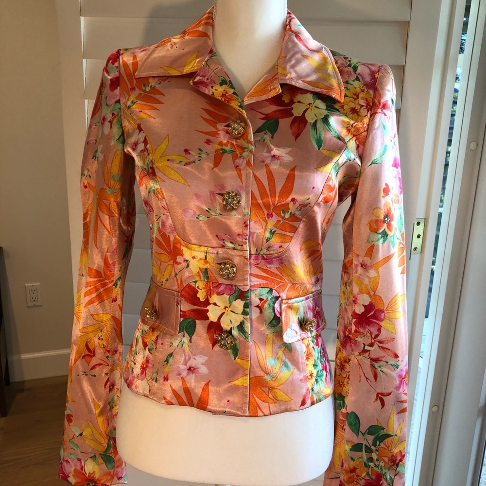 D&G Dolce & Gabbaba silk print jacket. Size 38